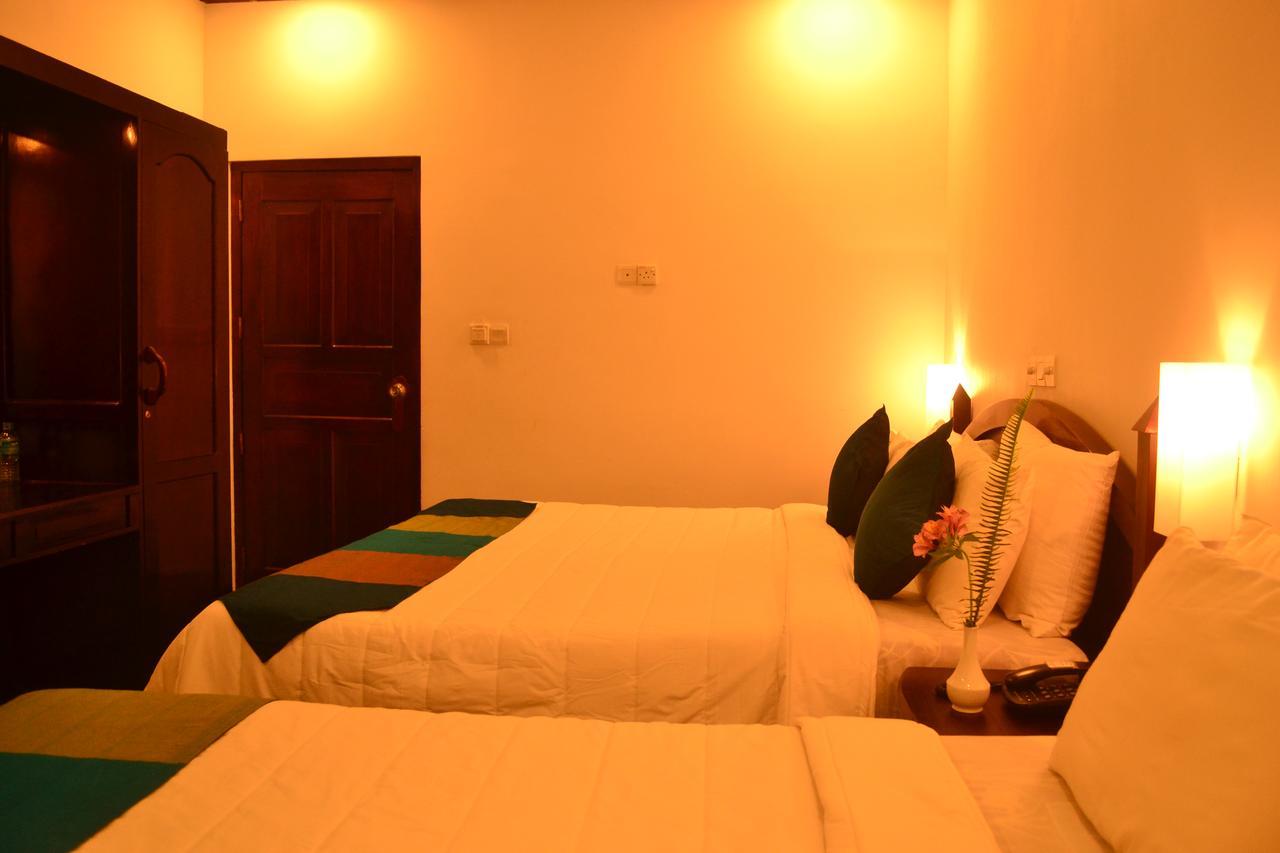 Hotel Silver Falls - นูวาราเอลิยา ภายนอก รูปภาพ