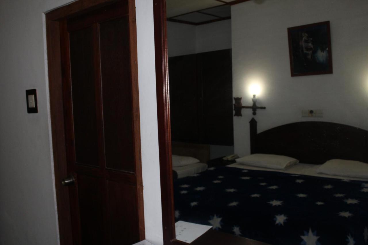 Hotel Silver Falls - นูวาราเอลิยา ภายนอก รูปภาพ